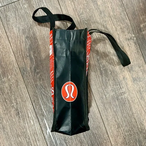 Last call 📣 FREE with bundle ‼️ Lululemon 🍋 reusable shopping bag - Picture 2 of 4